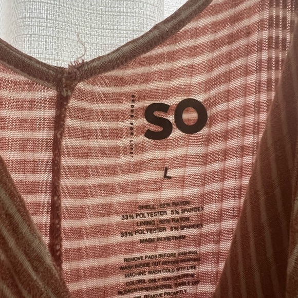 So Sleeveless Romper - Picture 4 of 4